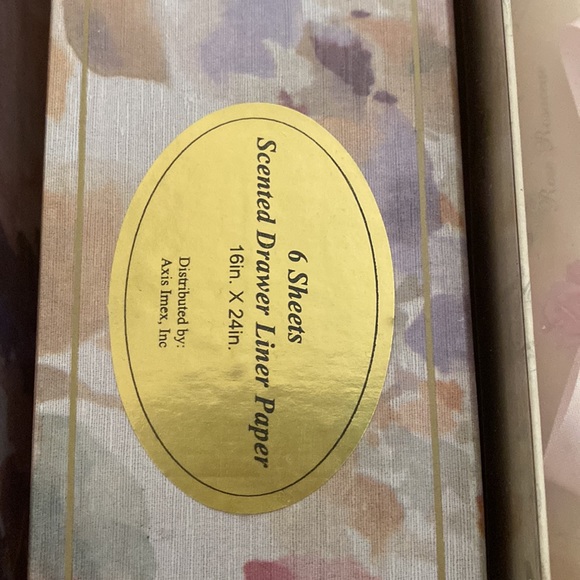 Scented drawer liners - Picture 2 of 3